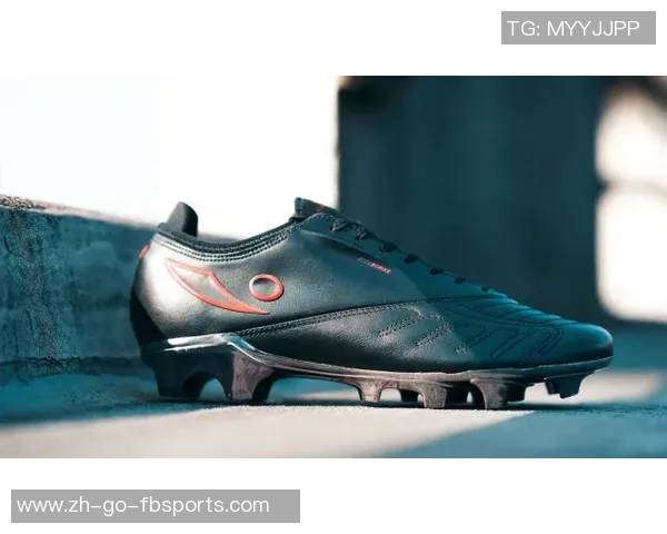 喜欢穿黑色足球鞋的球星们展现个性与实力的独特风采